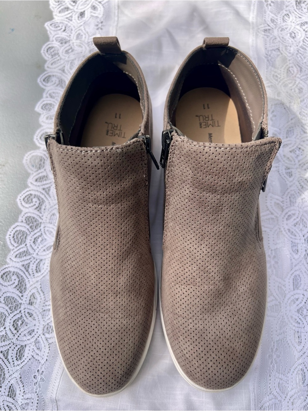 Time and Tru Men's Taupe Perforated Chukka Boots